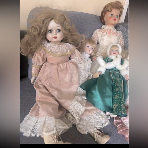 Haunted 26" Antique Closed Mouth Porcelain
Fashion Doll - Picture 1 of 4